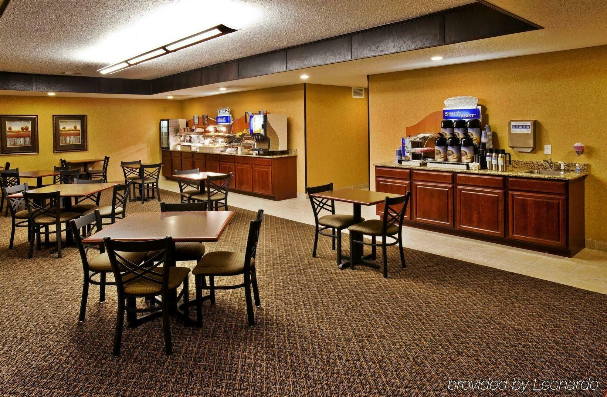 Holiday Inn Express Le Claire Riverfront-Davenport By Ihg Exteriör bild